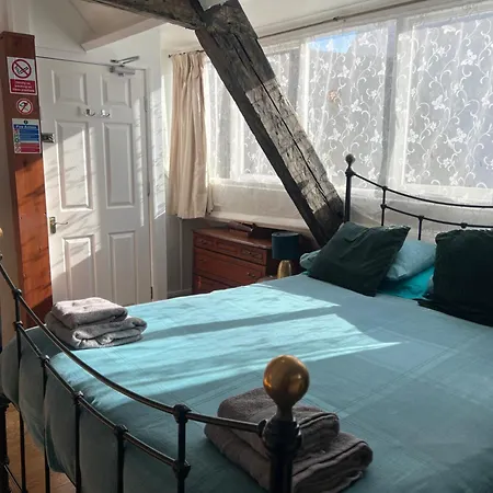 Pie In The Sky * Whitby