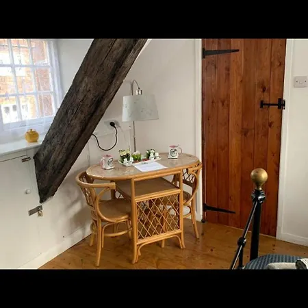 Pie In The Sky * Уитби