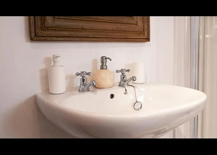 Pie In The Sky * Whitby