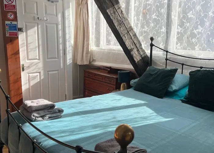 Pie In The Sky * Whitby