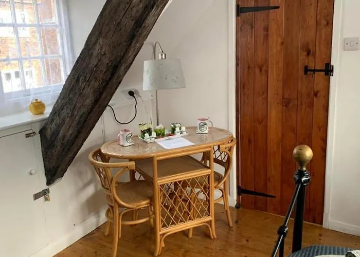 Pie In The Sky * 惠特比